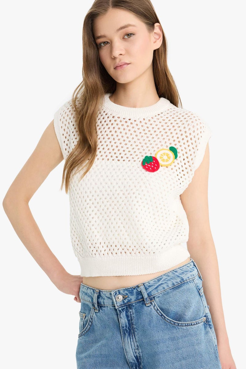 DeFacto White Woman Crew Neck Fruit Embroidered Crochet Vest Casual - Image 3